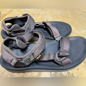Teva Sandals Size 11